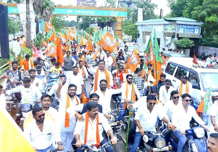 भाजयुमो रायपुर जिला ग्रामीण के हजारों कार्यकर्ता पहुंचे जेपी नड्डा के स्वागत में
